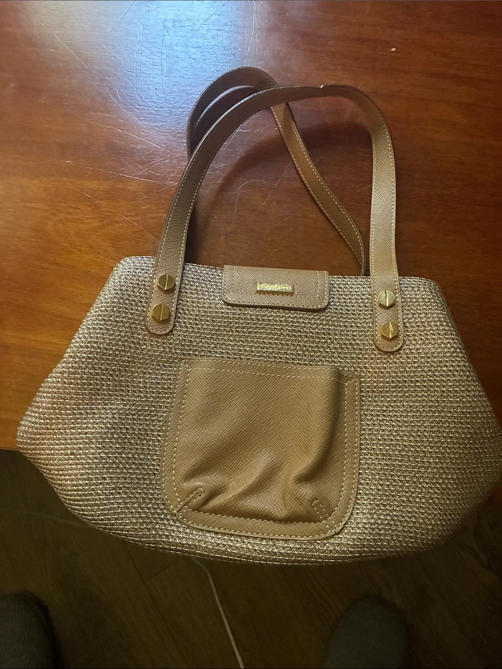 Stylish Beige Tote Bag with Front Pocket